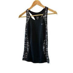 NIKE Dri Fit Black Camo Print Racer Back Work Out Athletic Tank Top M